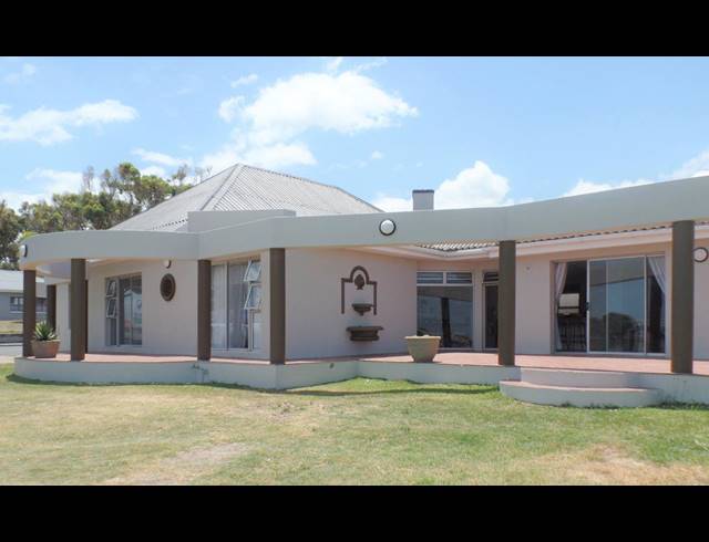 5 BEDROOM HOUSE SOLD IN GANSBAAI CENTRAL